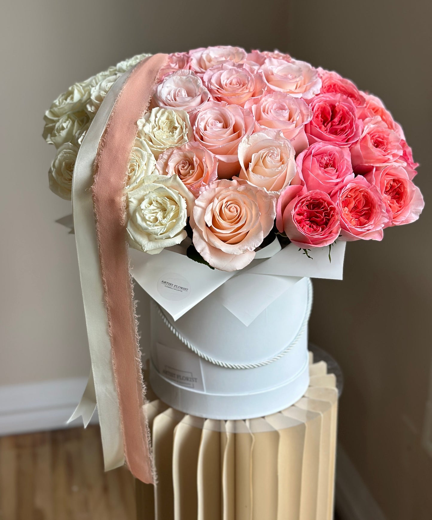 Blush Harmony – 50 Rose Ombre Hat Box