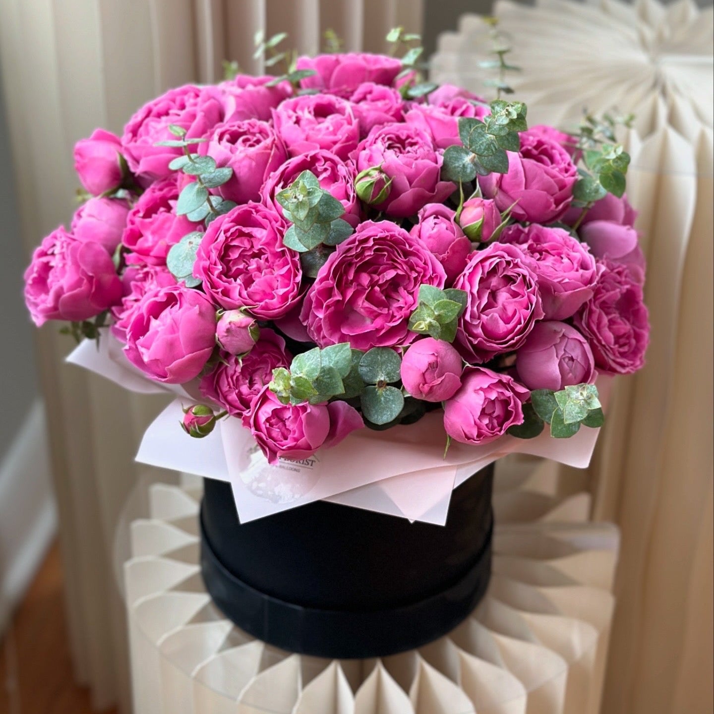 Peony Rose Elegance
Spray Peony Rose Box Arrangement