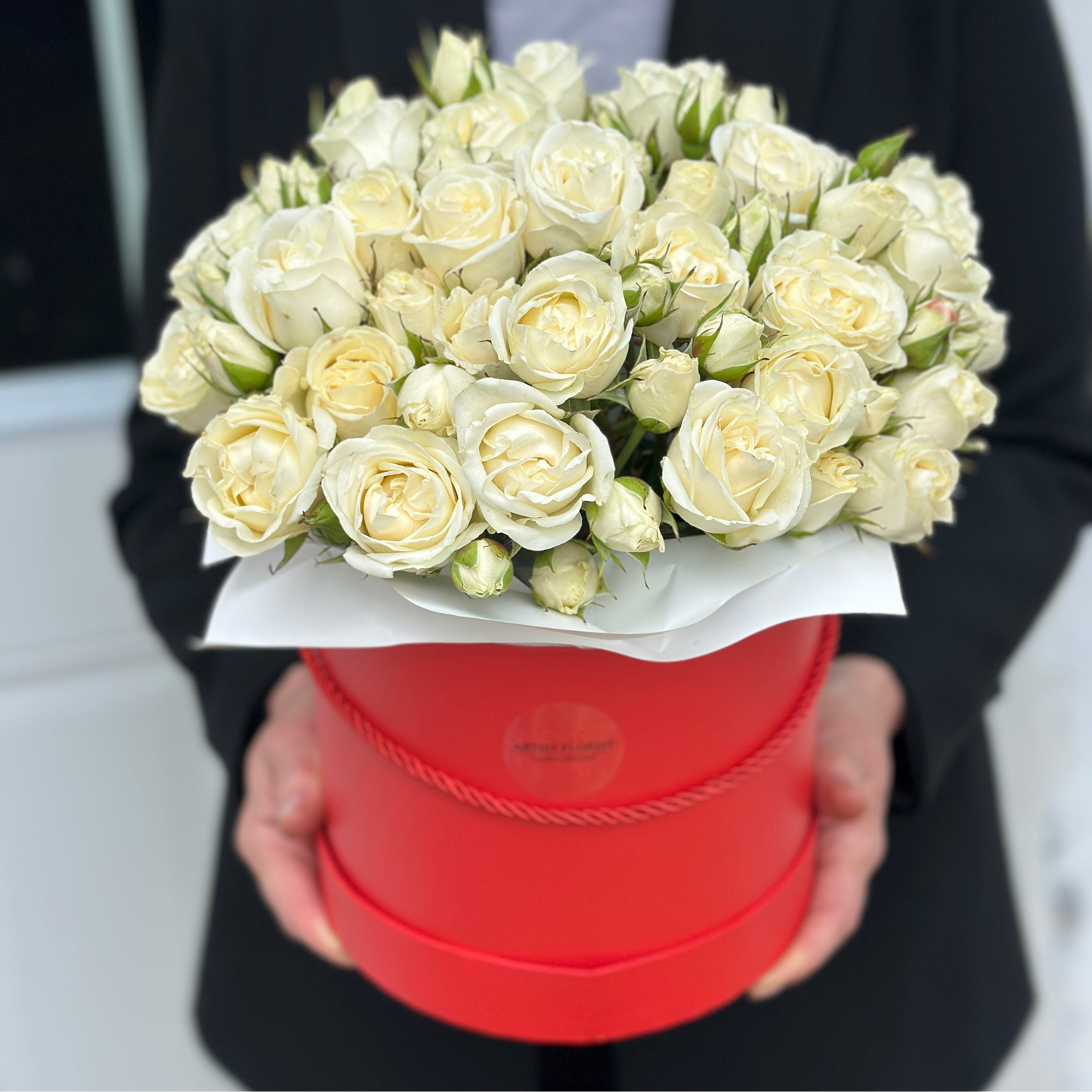 Spray Roses Hatbox Arrangement