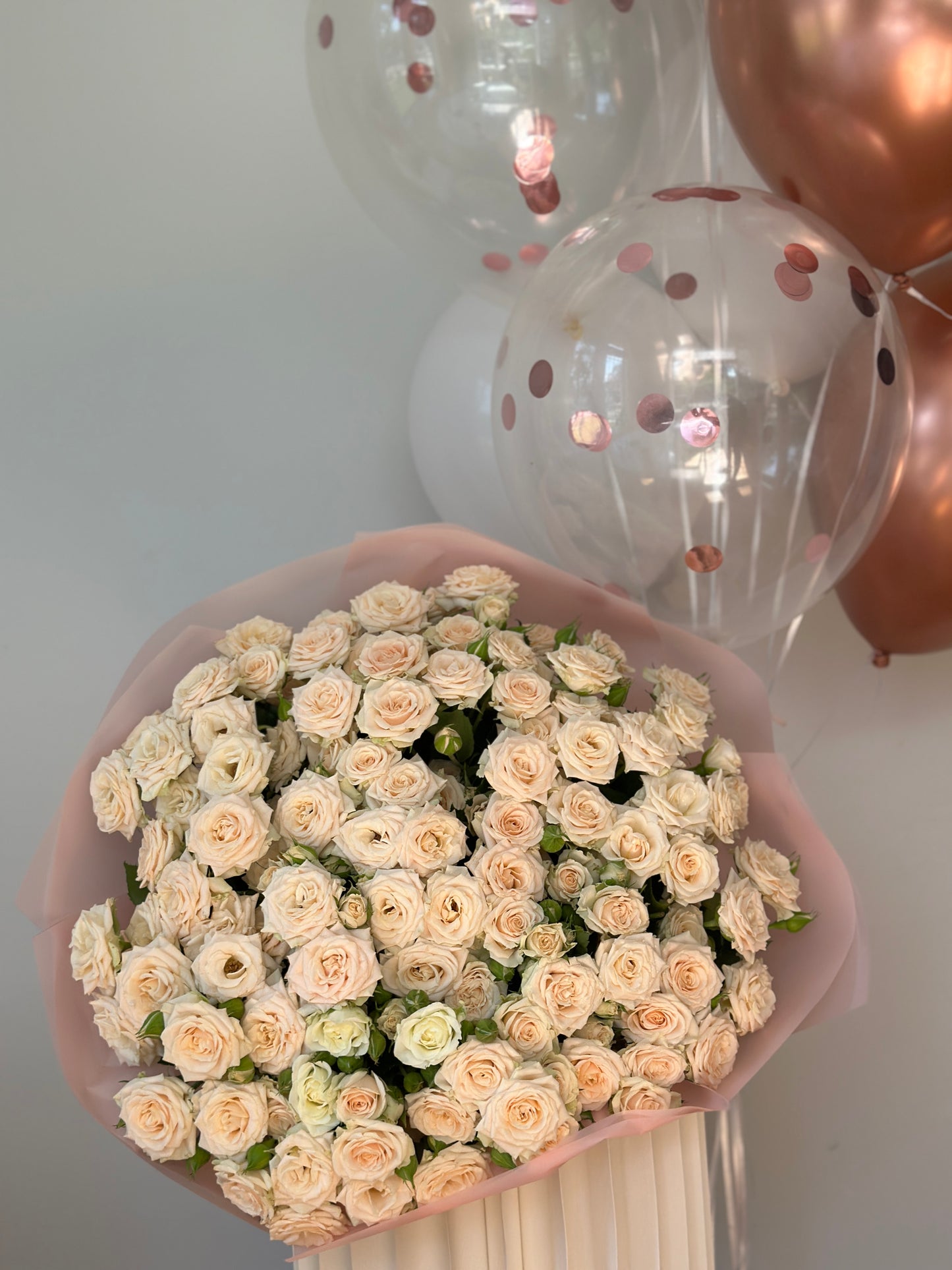 Cream Elegance Set | Spray Roses & Balloon Bundle