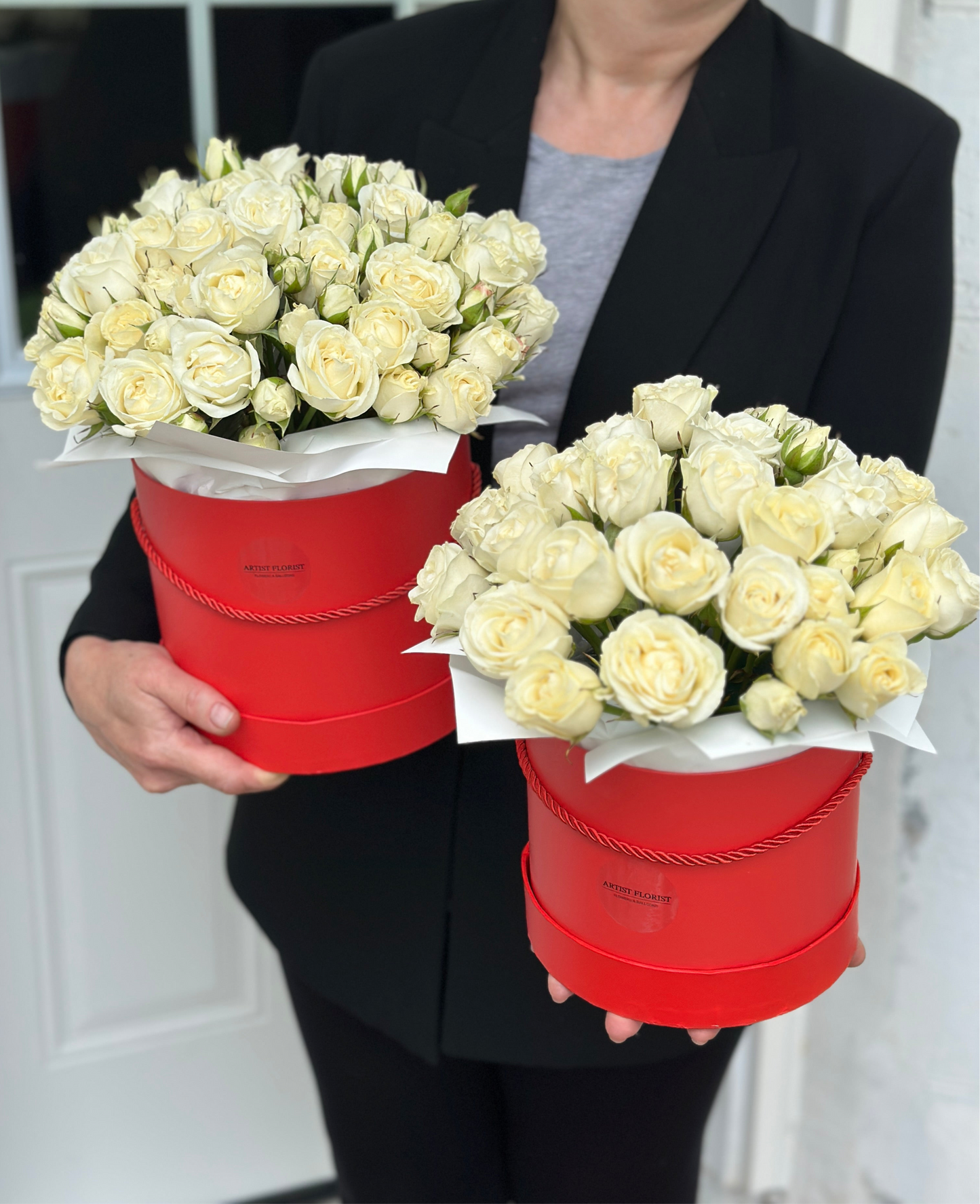 Spray Roses Hatbox Arrangement