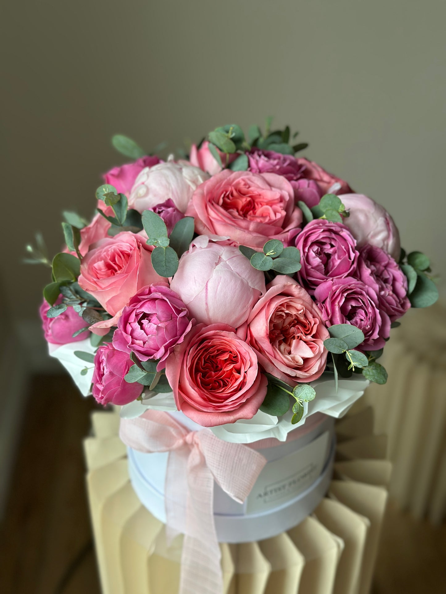 Peony & Garden Rose Hat Box Arrangement | Luxury Flower Box with Eucalyptus