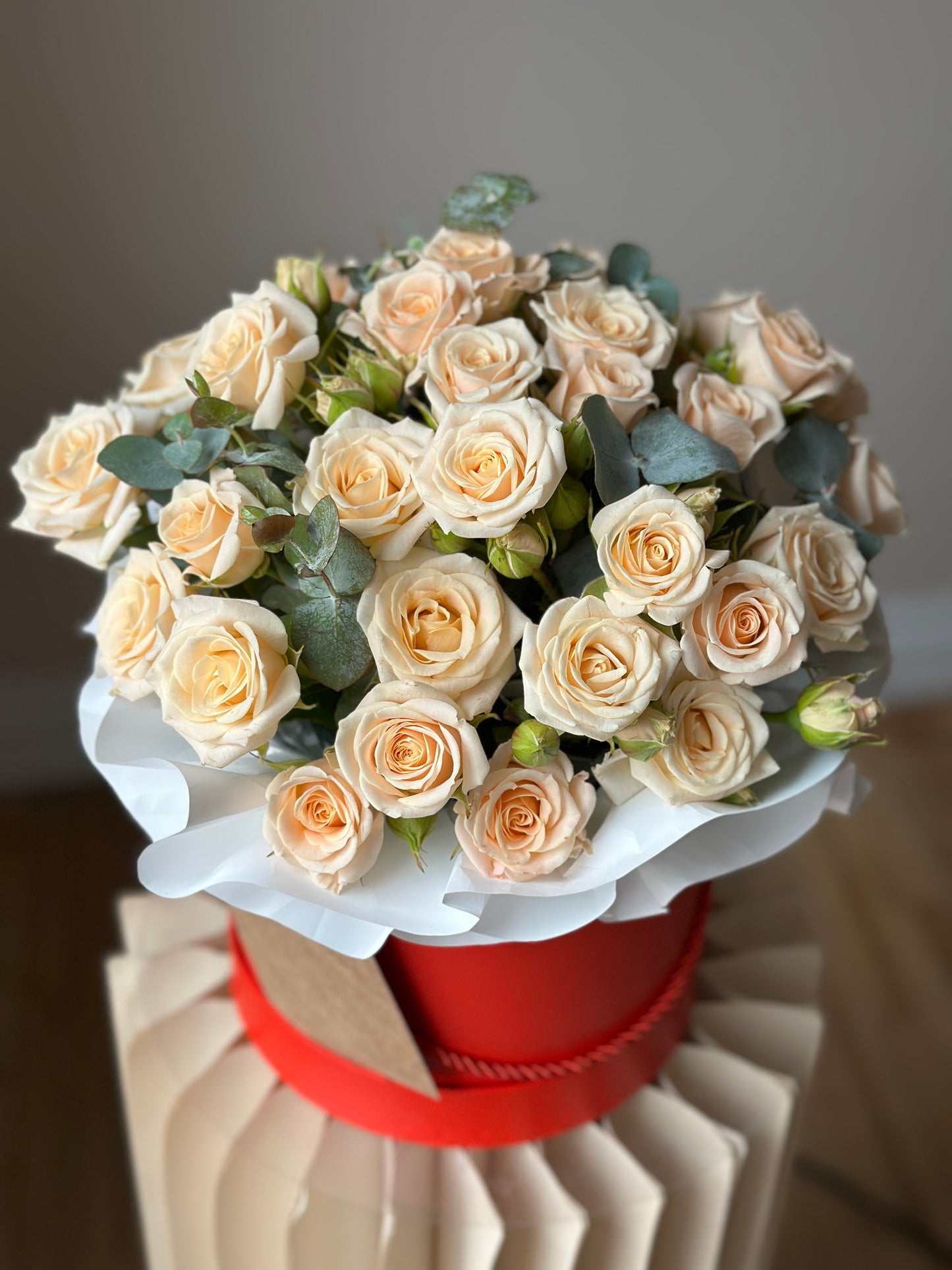Vanilla Dream 
– Cream Spray Rose Hatbox Arrangement