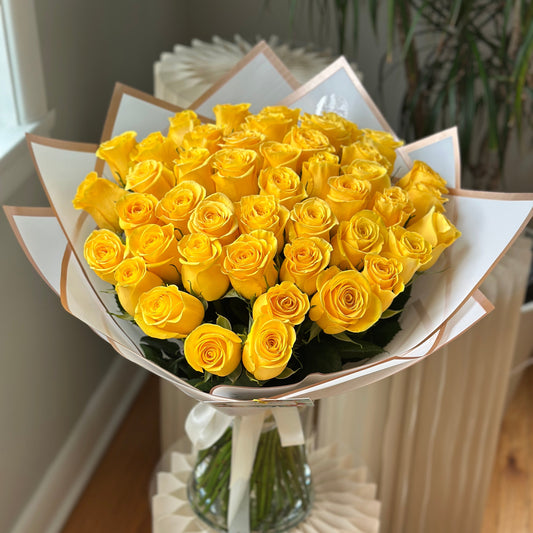 Bouquet of 35 yellow roses