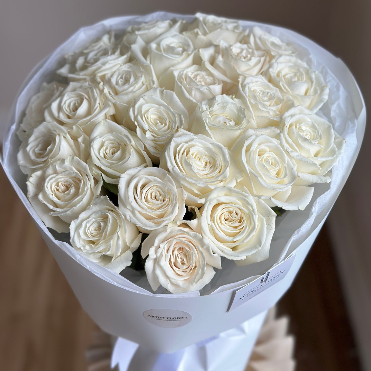 Bouquet of 25 White Roses