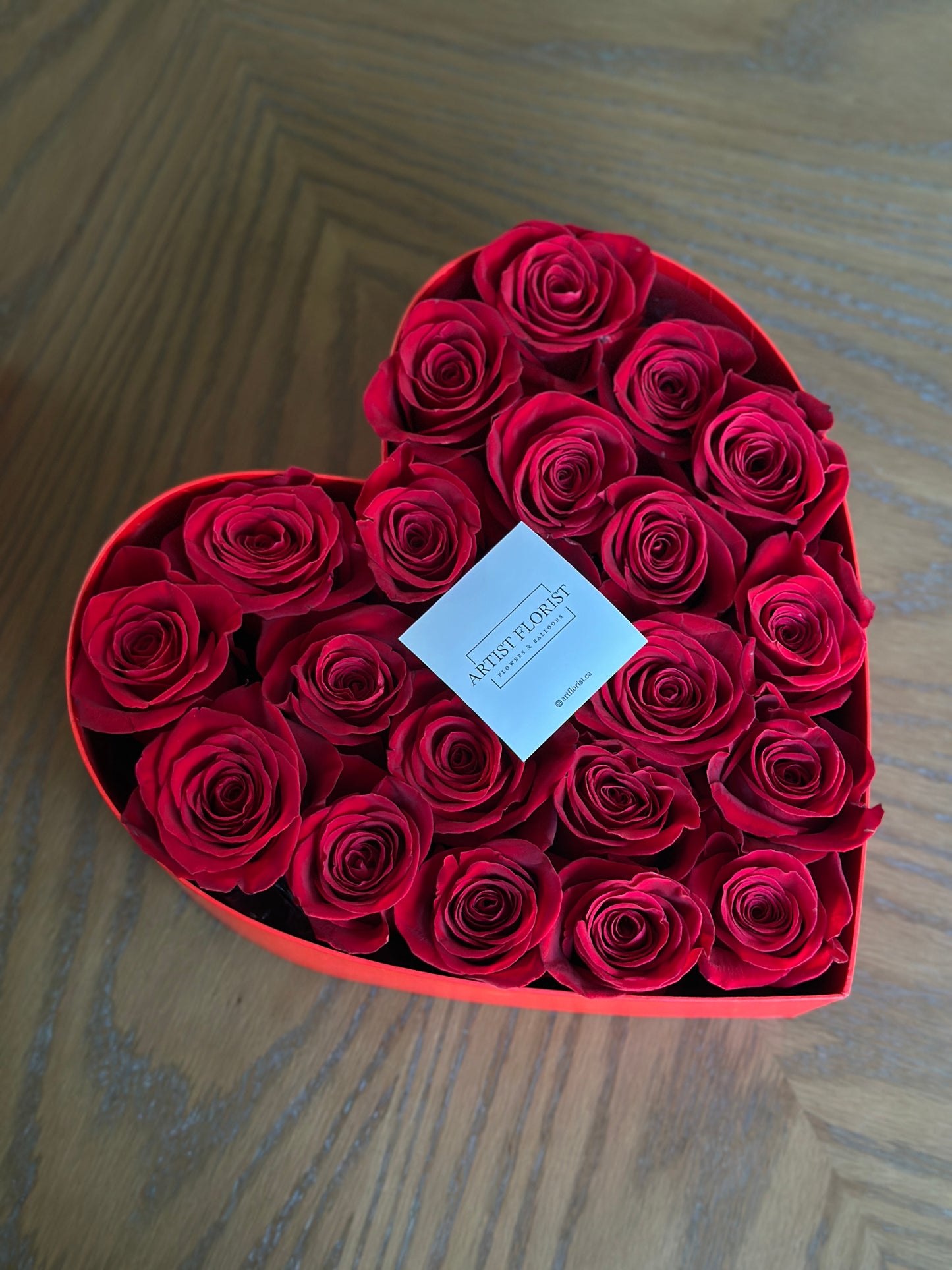 Love You – Two Dozen Red Roses Box