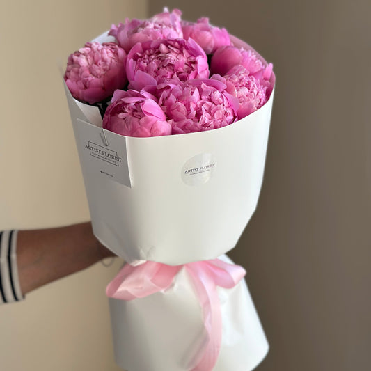 Sweet Blush – 8 Pink Peonies Bouquet