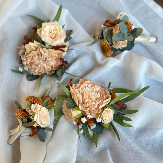 Prom corsage & boutonniere set Winnipeg
