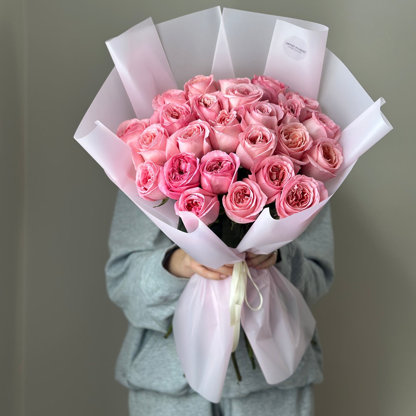 Classic Pink Roses Bouquet – 15, 25 or 35 Stems