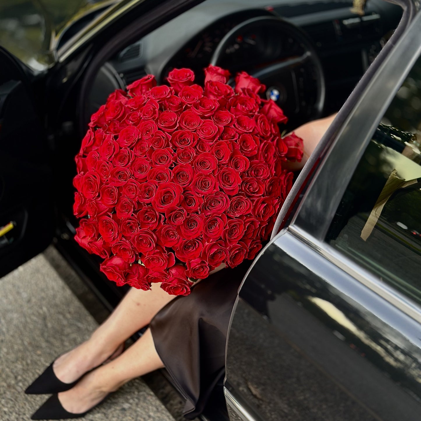 100 Premium Red Roses Bouquet